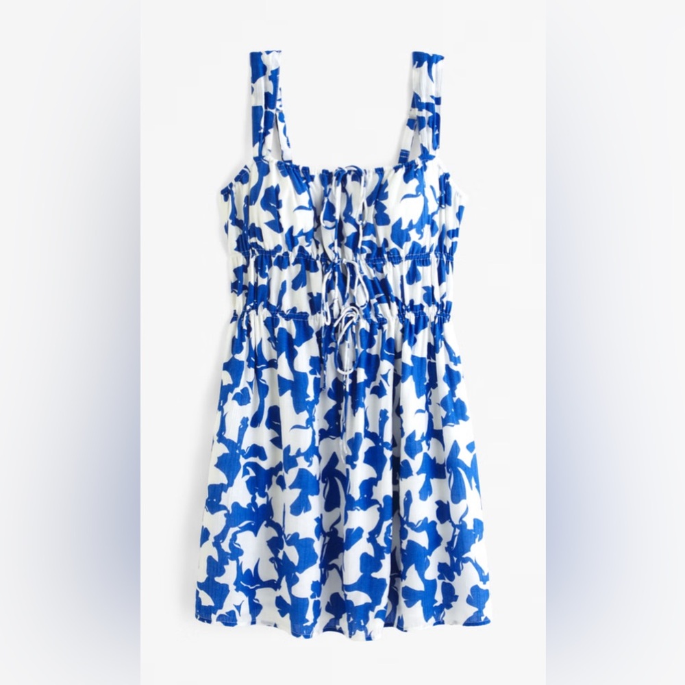 Abercrombie Tie Front Dress Blue and White Floral